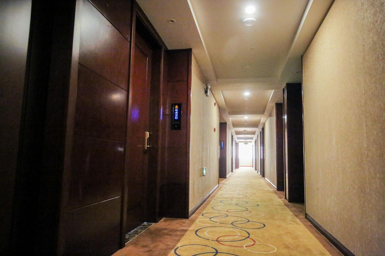 Xin Jue Jiayi Hotel Airport And International Resort Shanghái Exterior foto